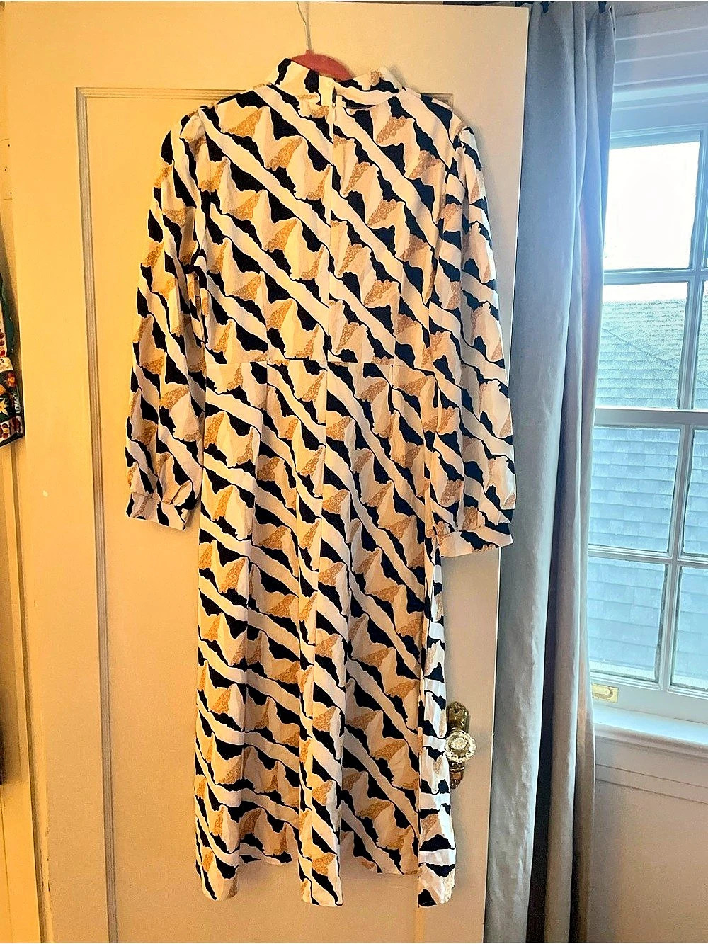 Abstract Print Midi Dress Size Large Like New